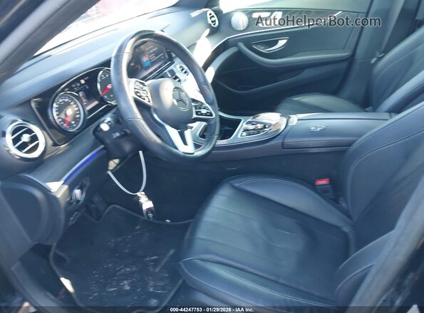 WDDZF4KB7KA596481 2019 MERCEDES-BENZ E-CLASS Black Front interior view