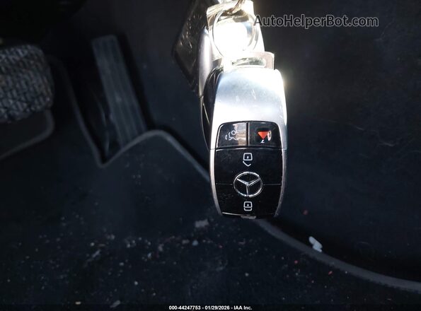 WDDZF4KB7KA596481 2019 MERCEDES-BENZ E-CLASS Black Dashboard view
