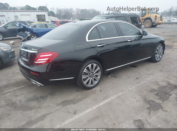 WDDZF4KBXJA436593 2018 MERCEDES-BENZ E-CLASS Черный Задняя правая четверть