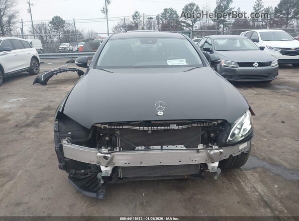 WDDZF4KBXJA436593 2018 MERCEDES-BENZ E-CLASS Черный Вид задней части салона