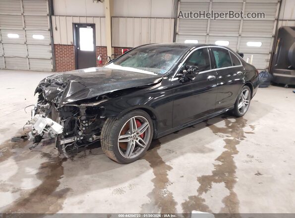WDDZF8DB0LA703988 2020 MERCEDES-BENZ E-CLASS Черный Передняя левая четверть