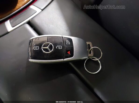 WDDZF8DB0LA703988 2020 MERCEDES-BENZ E-CLASS Черный Вид панели приборов