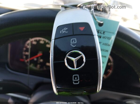 WDDZF8DB8LA740545 2020 MERCEDES-BENZ E-CLASS Серебряный Вид панели приборов