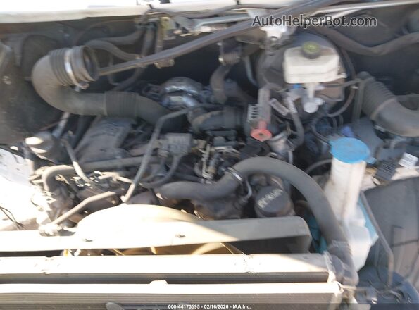 WDRPF0CDXKT008474 2019 FREIGHTLINER SPRINTER 2500 Белый Вид сзади