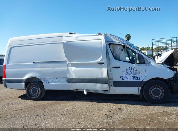 WDRPF1CD1KP061367 2019 FREIGHTLINER SPRINTER 2500 Белый Вид задней части салона