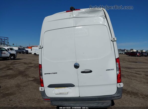 WDRPF1CD1KP061367 2019 FREIGHTLINER SPRINTER 2500 Белый 