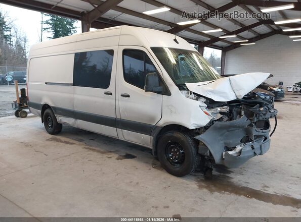 WDRPF1CD8KP065822 2019 FREIGHTLINER SPRINTER 2500 Белый Передняя правая четверть