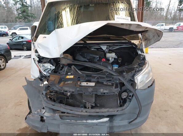 WDRPF1CD8KP065822 2019 FREIGHTLINER SPRINTER 2500 Белый Вид спереди
