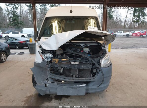 WDRPF1CD8KP065822 2019 FREIGHTLINER SPRINTER 2500 Белый Вид задней части салона
