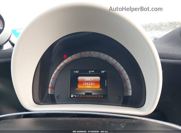 WMEFJ5DA0GK076468 2016 SMART FORTWO Серебряный Вид задних сидений