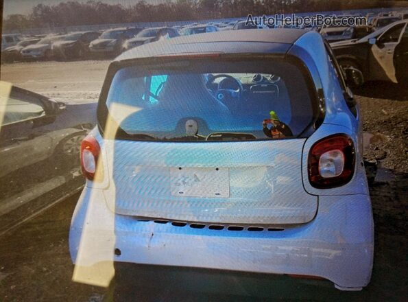 WMEFJ5DA8GK103531 2016 SMART FORTWO Белый Вид сзади