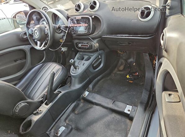 WMEFJ5DA8GK103531 2016 SMART FORTWO Белый Вид панели приборов