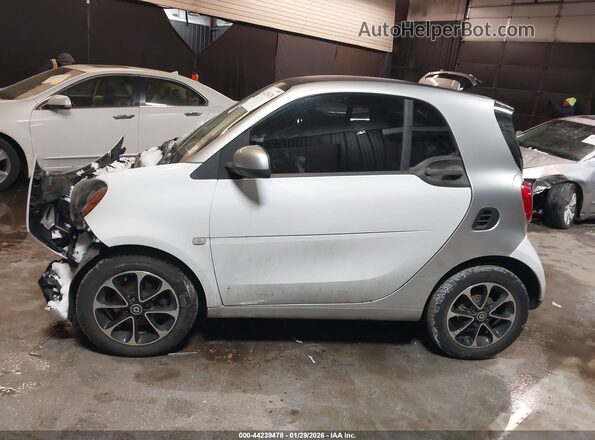 WMEFJ5DA9GK055571 2016 SMART FORTWO White 