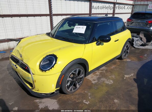 WMW23GD01S2W30469 2025 MINI HARDTOP Желтый Передняя левая четверть