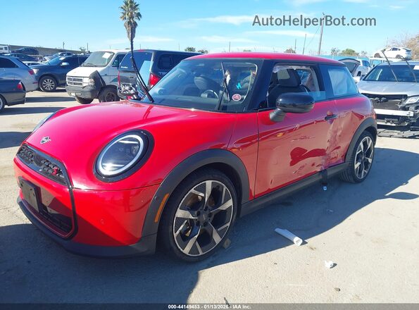 WMW23GD08S2W21820 2025 MINI HARDTOP Красный Передняя левая четверть