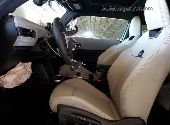 WMW23GD08S2W35894 2025 MINI COOPER White Vista interior delantera