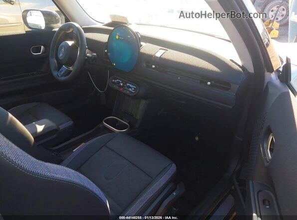 WMW23GD09S2X09808 2025 MINI HARDTOP Белый Вид салона спереди