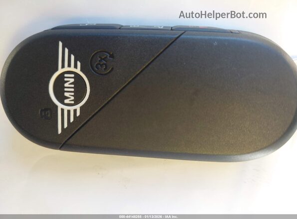 WMW23GD09S2X09808 2025 MINI HARDTOP Белый Вид панели приборов