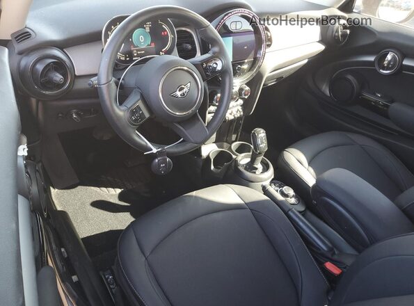 WMW33DH06R2U78793 2024 MINI COOPER White წინა პანელის ხედი