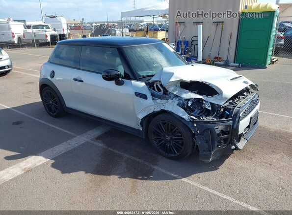 WMW53DH02P2S52756 2023 MINI HARDTOP Белый Передняя правая четверть