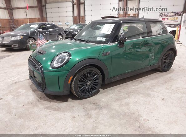 WMW53DH06R2V29900 2024 MINI HARDTOP Зеленый Передняя левая четверть