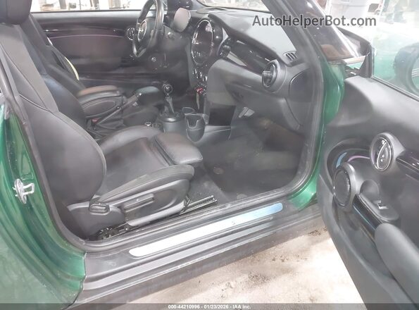 WMW53DH06R2V29900 2024 MINI HARDTOP Зеленый Вид салона спереди
