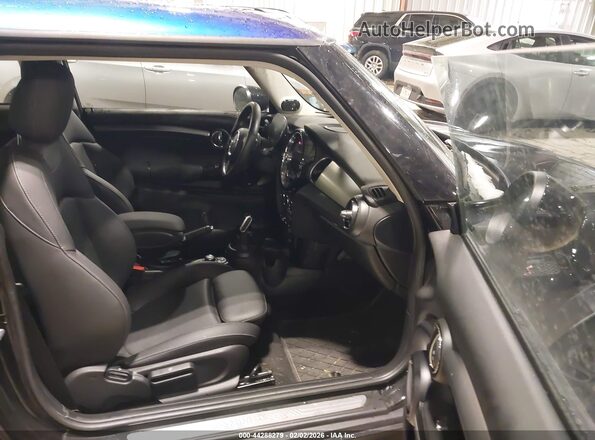 WMW53DH08R2V11057 2024 MINI HARDTOP Черный Вид салона спереди