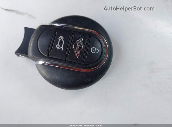WMW73DH09P2T19801 2023 MINI HARDTOP Yellow Առջևի վահանակի տեսք