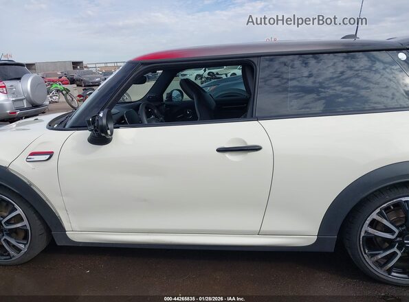 WMW73DH09P2T19801 2023 MINI HARDTOP Yellow Սալոնի 360 աստիճան տեսք