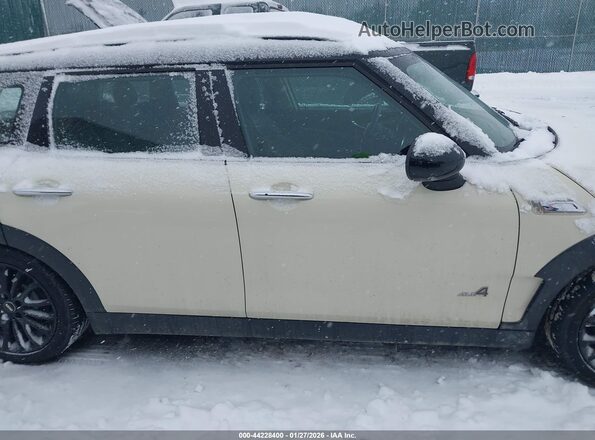 WMWLU5C30H2E84336 2017 MINI CLUBMAN Белый Вид задней части салона