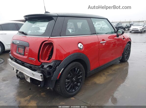 WMWXP7C3XH2C61807 2017 MINI HARDTOP Красный Задняя правая четверть