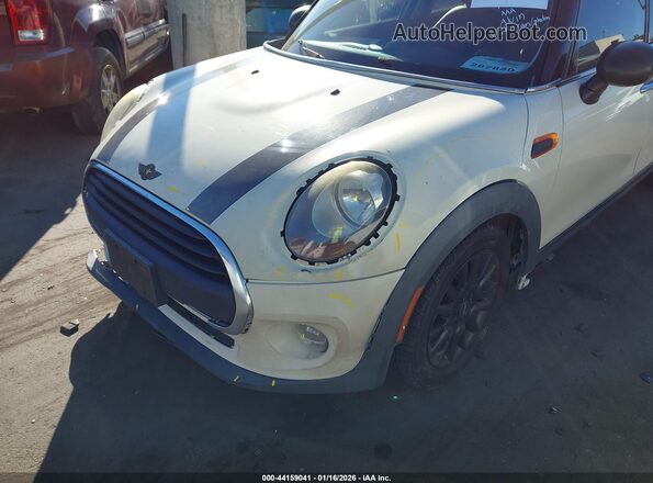 WMWXU1C55J2F79895 2018 MINI HARDTOP White Вид щитка приладів
