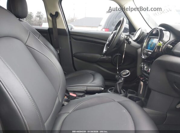 WMWXU1C5XK2F82714 2019 MINI HARDTOP Черный Вид салона спереди