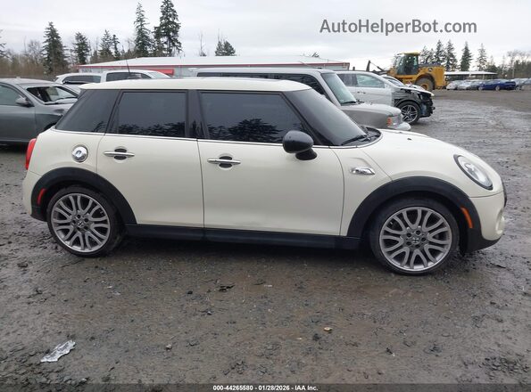 WMWXU3C5XG2D27581 2016 MINI HARDTOP Кремовый Вид задней части салона