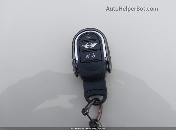 WMWXU3C5XG2D27581 2016 MINI HARDTOP Кремовый Вид панели приборов
