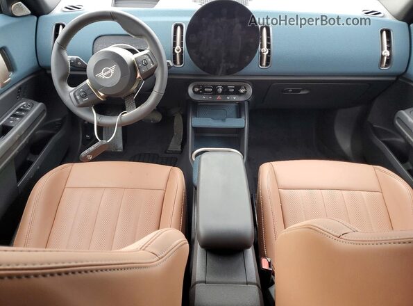WMZ23GA04S7R84562 2025 MINI COUNTRYMAN Серый Вид панели приборов