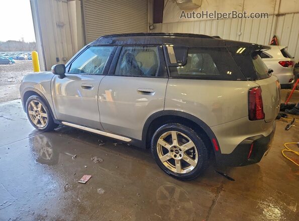 WMZ23GA08S7S29303 2025 MINI COUNTRYMAN Серебряный Задняя левая четверть