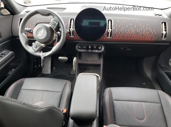 WMZ33GA08S7R15670 2025 MINI COUNTRYMAN Серый Вид панели приборов