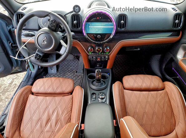 WMZ83BR09P3P61563 2023 MINI COOPER Teal Dashboard view