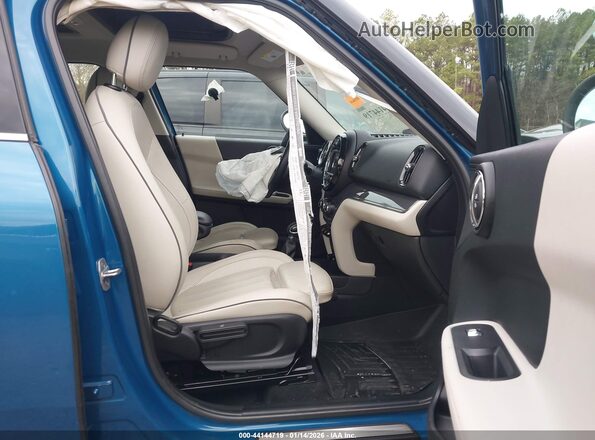WMZYS7C37J3E08476 2018 MINI COUNTRYMAN Blue Вид салону спереду