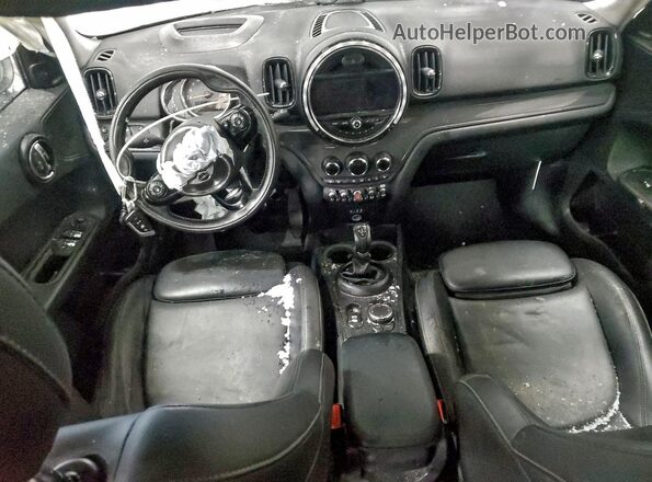 WMZYV5C38J3E02746 2018 MINI COOPER Серый Вид панели приборов