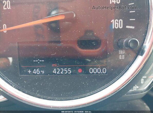 WMZYV5C50K3F58783 2019 MINI COUNTRYMAN Blue 360 interior view