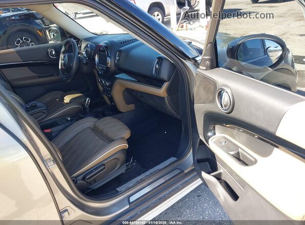 WMZYW7C06L3L38995 2020 MINI COUNTRYMAN Коричневый Вид салона спереди