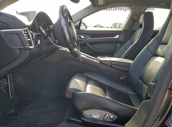 WP0AA2A72GL002415 2016 PORSCHE PANAMERA Черный Вид салона спереди
