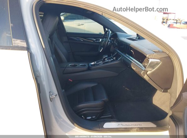 WP0AA2A78LL100102 2020 PORSCHE PANAMERA Серый Вид салона спереди