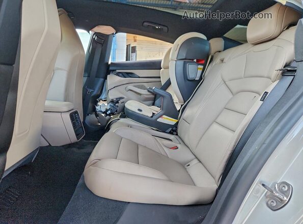 WP0AA2Y17RSA13620 2024 PORSCHE TAYCAN Белый Вид задних сидений