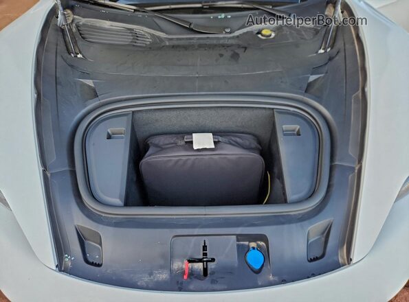 WP0AA2Y17RSA13620 2024 PORSCHE TAYCAN Белый Вид задней части салона