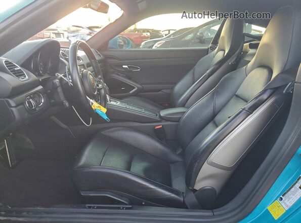 WP0AB2A88JS278519 2018 PORSCHE CAYMAN Blue Вид салону спереду