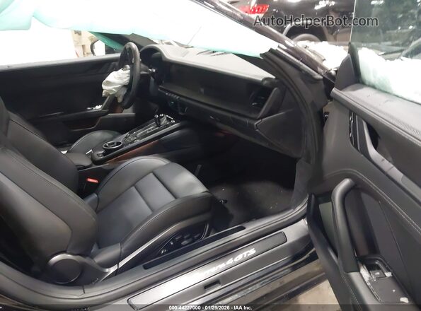 WP0AB2A91SS225378 2025 PORSCHE 911 Black Вид салону спереду