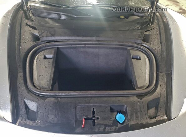 WP0AB2Y10MSA43015 2021 PORSCHE TAYCAN Серебряный Вид задней части салона